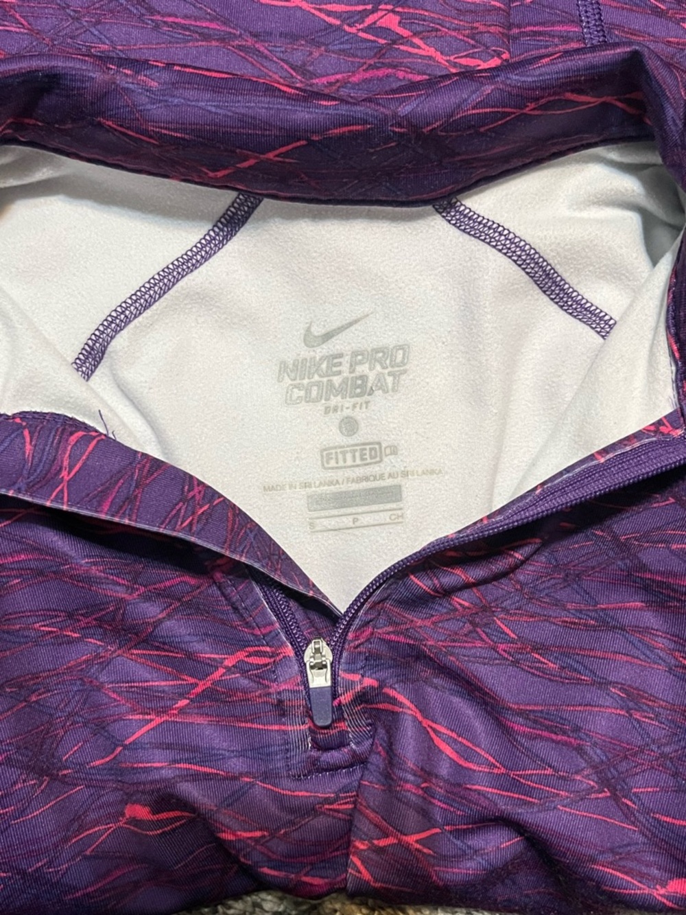 ๐ฅ Nike Purple and Pink Half-Zip Pullover - Picture 4 of 6